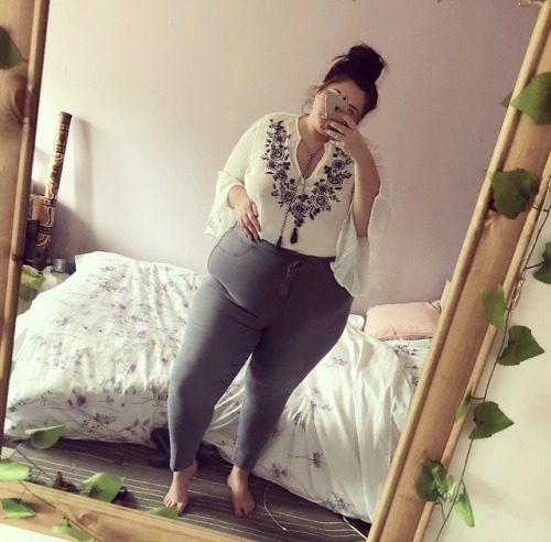 that-fatt-girl:  This top came and it does porn pictures