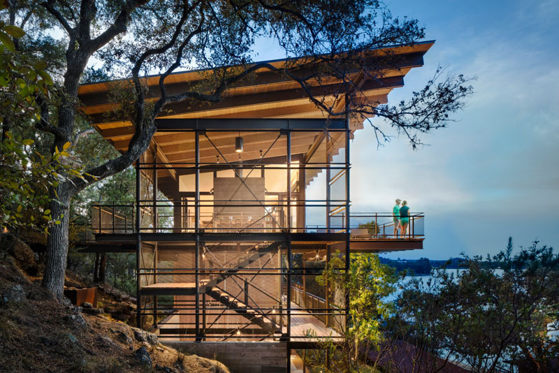 designismymuse:  Texas Home on a Lake Architects-  Lake|Flato ArchitectsLocation-