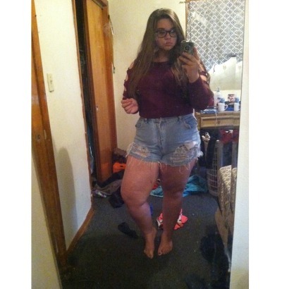 breakburnandends:“fat girls shouldn’t wear anything highwaisted. it’s not flattering at all.&r