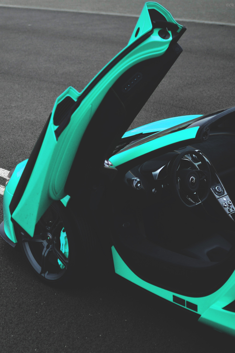 envyavenue:  Tiffany Blue McLaren MP4-12C