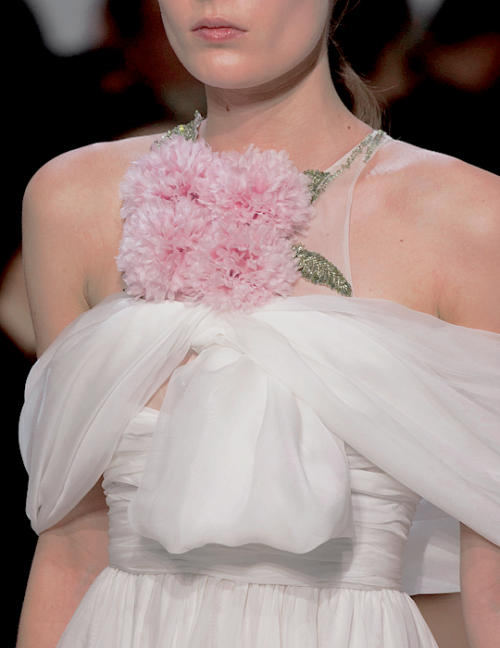 velvetcloak:giambattista valli - spring 2016