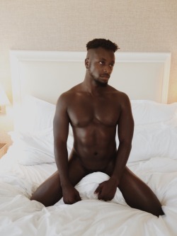 blackgayze:Candid morning shots