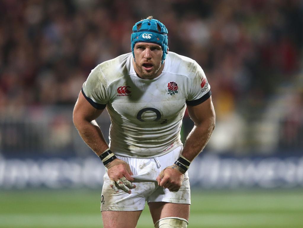 rugbyplayerandfan:  habemuscorpus:  James Haskell  Rugby players, hairy chests, locker