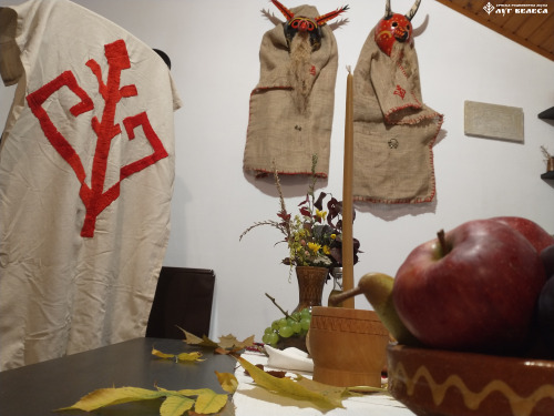 Indoor celebration of autumn equinox - Plodovi.by the members of Lug Velesa.