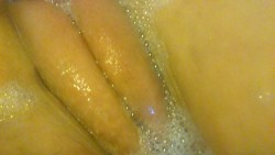 hornycouple94uk:  Wet pussy anyone 😜x