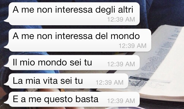 fioridipescoappassiti:  lui, è lui tutto il mio mondo. 