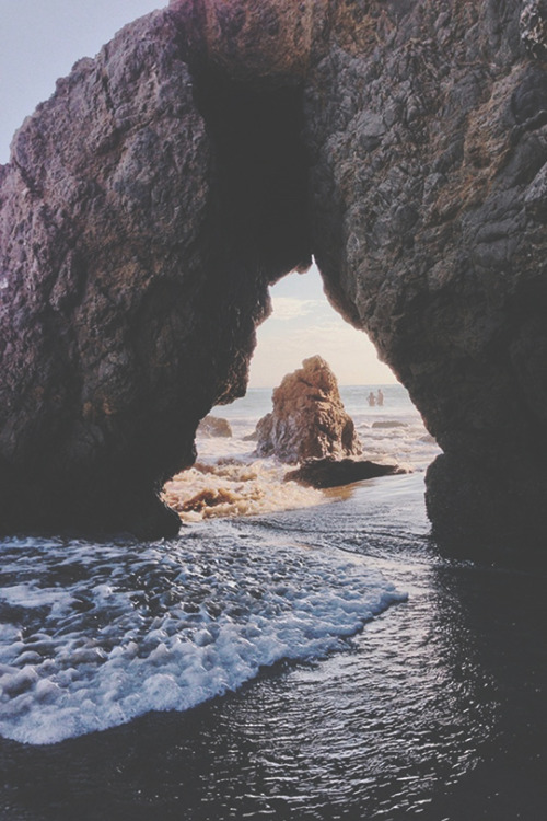 modernambition:Glimpse of the Otherside | MDRNA | Instagram