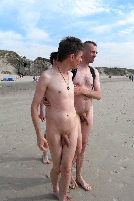 frank-willy:  at our beach 2011