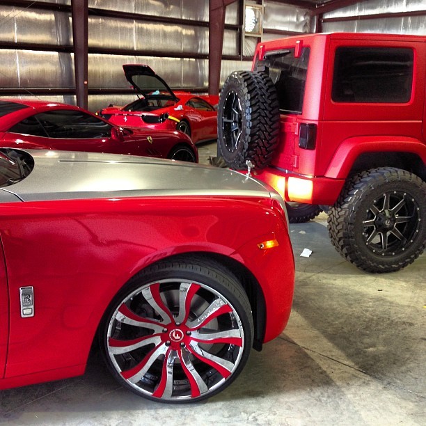 All of them go mad hard foreal. Ferrari 599, Ferrari 458, Rolls Royce and Jeep limited