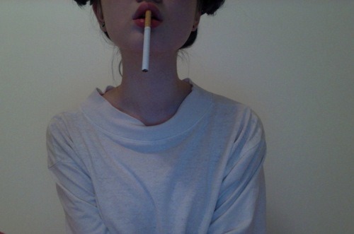the-m0urning-sun:  pale-nightingale:  ♡ horny teen who has a pale blog ♡  ☽ Trust no one ☾