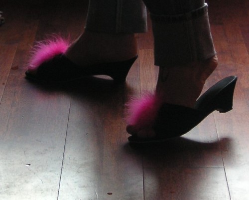 kassieslipperlover: #slippers  #house slippers  #vintage fluffy slippers  #vintage fluffy mules  #we