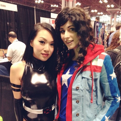 staceyofgotham:  The super cute @vampybitme and I today at NYCC <3 This lady is super talented an