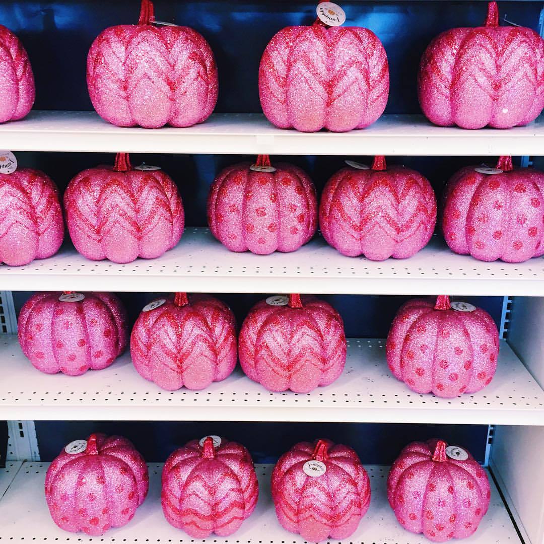 bellemeetsworld:  Saturday errand running leaves me wanting every sparkly pink pumpkin
