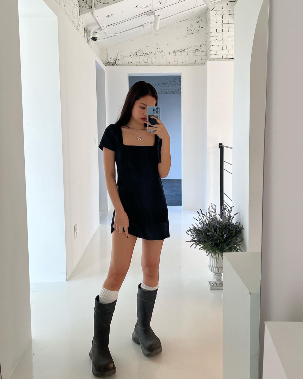 blackpinkofficial:[IG] 220403 jennierubyjane: monday