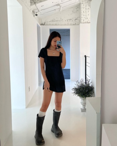 blackpinkofficial:[IG] 220403 jennierubyjane: monday