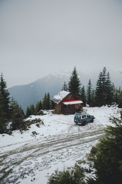 masonstrehlphoto: Cabins in the wood are the best Mason Strehl | Instagram