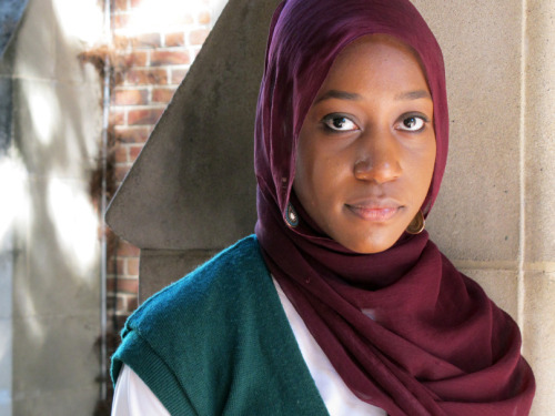 bowtielass:  myhiphopmelody:  cleophatracominatya:  malcolmxing:  admiral-yousmator:  blackgaymuslimgirl:  themindfulmuslim:  Meet the muslim student, Faatimah Knight, who raised ฮ,000 to help fix churches destroyed by fire  Faatimah Knight is pursuing