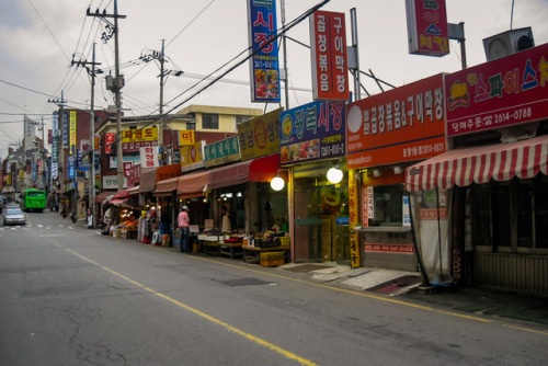 “Interesting streets of Seoul - Cheolsan II”- captured in the year 2006