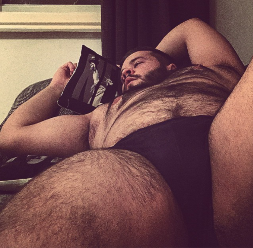 bearlycare:  nippletheory:  woooow  dreams 