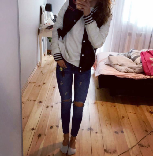 princeofpedsocks: These socks omg i Love it so mutch when girls wear them please send me pictures of