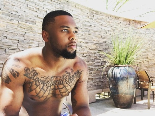 blackbeardedmen:@willbebankin_