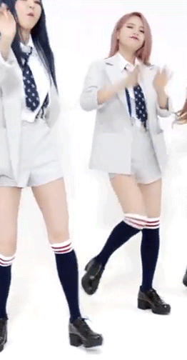 lovegirlgroups:This cute mochi  (Dad Jokes - MAMAMOO)