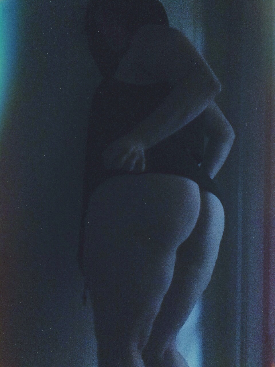freshiejuice:  Absinthe  Self shot 2014  I’m pretty happy with how this set came