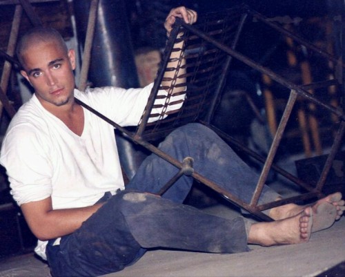 barefootladblog: Such dirty feet! I like his toes :-P he’s quite hot and cute looking :-)