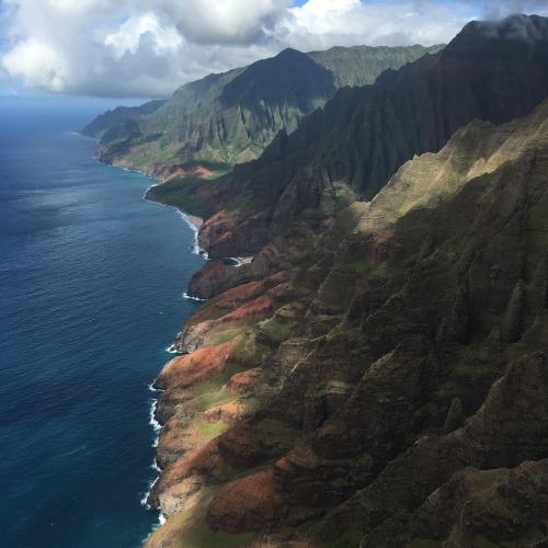sunnybeam: Helicopter ride over Kaua'i was the most gorgeous thing // 6.28.16