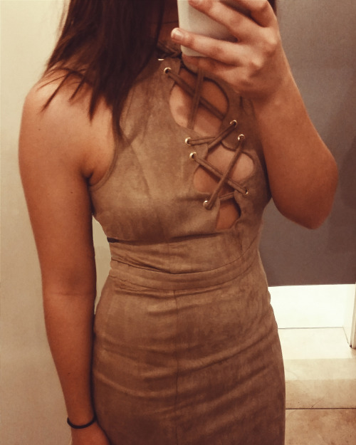 the-marvelous-adventure:  I fell in love with a dress today…