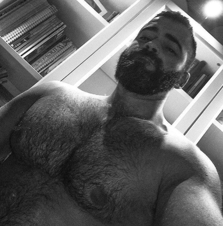 beardburnme:Ned_genev instagram