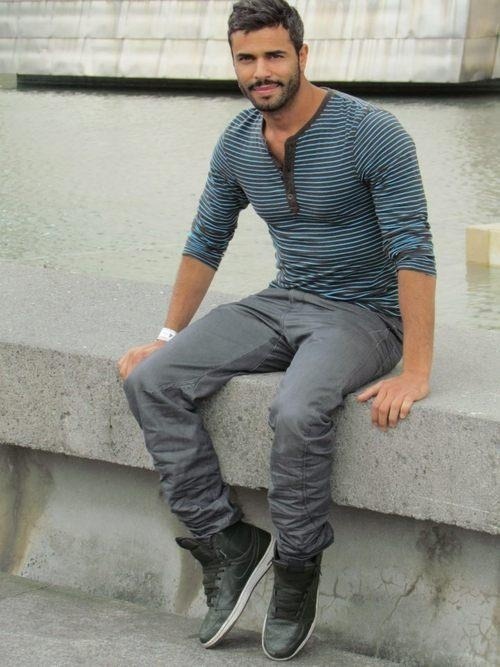 gaymadridboy:  I love men with a beard (Part 317)