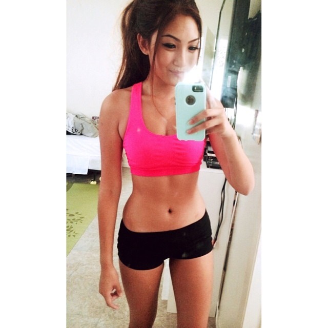 Skinny hot body Asian girl selfie - IG ynguyennn 