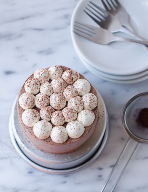 confectionerybliss:Mini Mocha Layer Cake | Cake Merchant