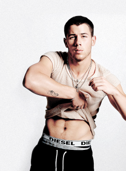 nickjblog:  Nick Jonas ❀‿❀ on Flaunt