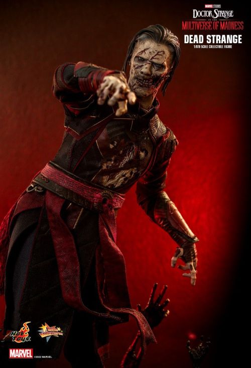 Hot Toys presents the highly-anticipated 1/6th scale Dead Strange collectible figure and his cape of