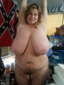 whitetrashgirls.tumblr.com post 166725205255