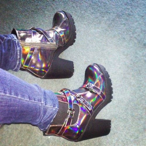 Porn Pics Sexy #hologram #metallic #boots !!!! In love!!!