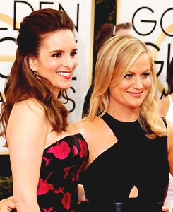 lukesqywalker:  Golden Globes 2014 arrivals: Tina Fey & Amy Poehler 