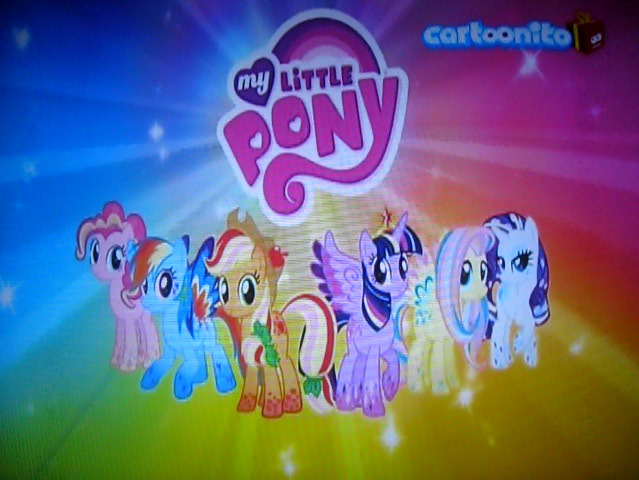 pinkiepony:  dragondicks:  yellowfur:  I smell season 4 finale  I’m completely