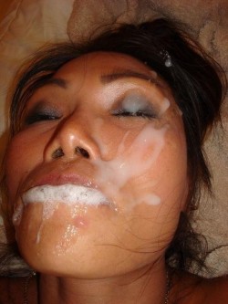 someasianlove:  nudeasianchicks:  Asian Unmarried - asian singles dating. Free hot asian girl blowjob photos uploaded by sexy girls.   Visit asian dating site - Asian Sex Locator lingerie models asian and pretty sexy asian