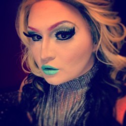 boy-to-girl-transformation:  Drag Queen Diva