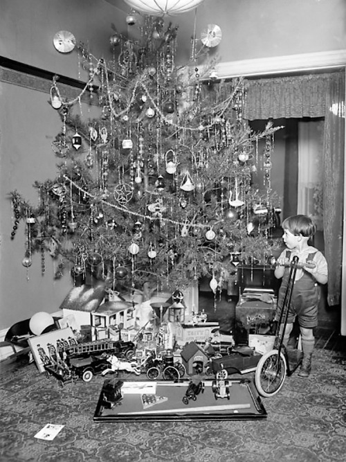 Christmas, 1920&rsquo;s.