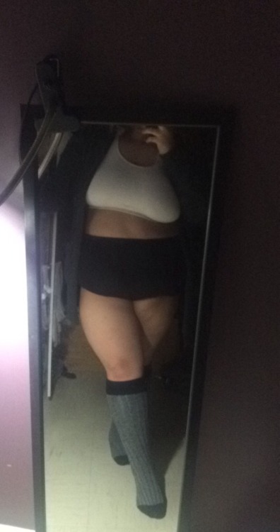 ibadbitch:  I was feelin my body tonight💗