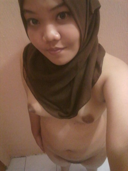 indowomen: Abg berkerudung coklat