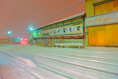 asylum-art:  Japanese Photographer FukeTransforms His Town Into a colorful wonderland by just using his camera.. Facebook  Japanese photographer  transforms the world into a colorful wonderland by just using his camera.. He starts by capturing images