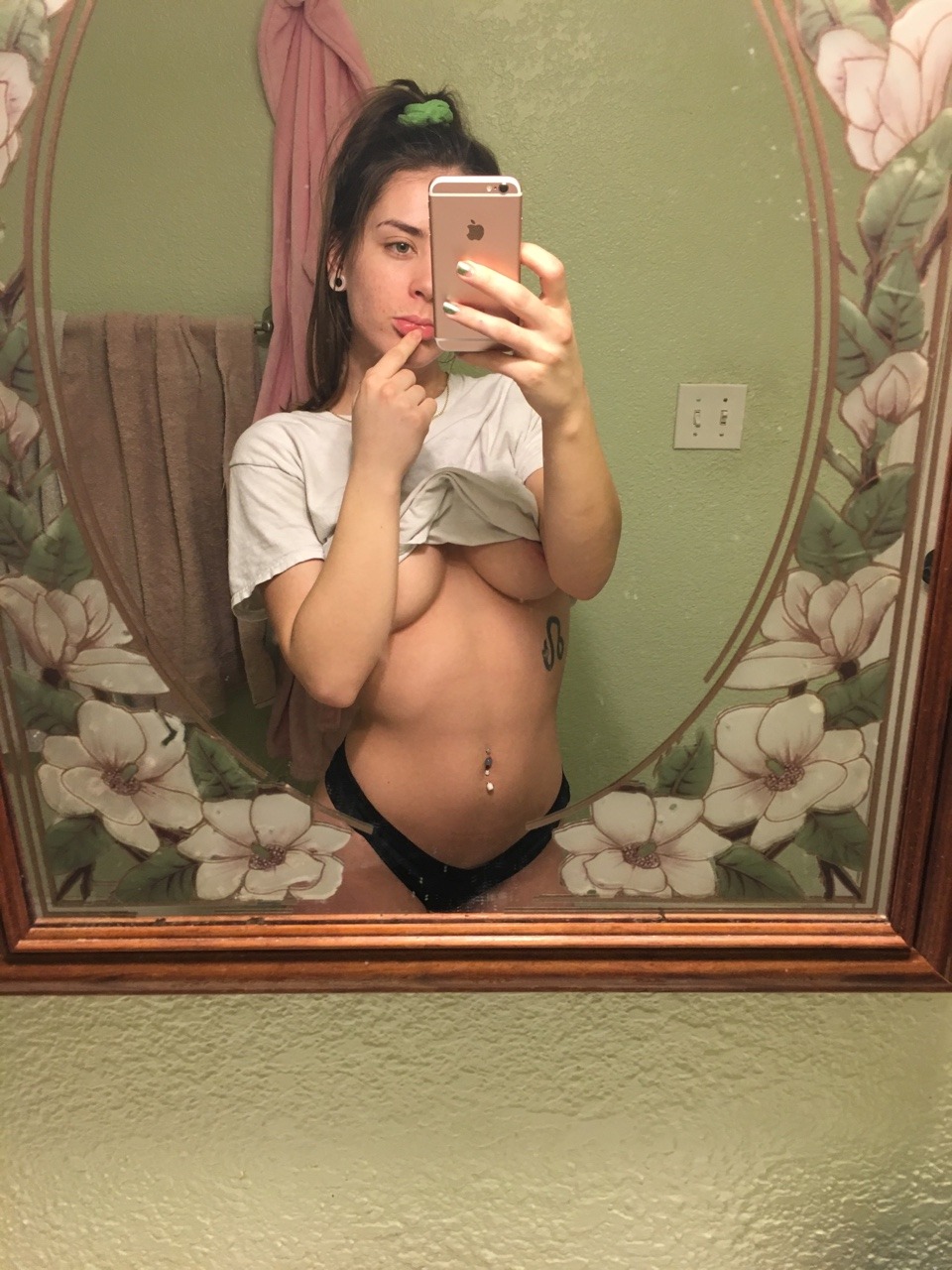 petitequeen:  the bad girl needs a tummy rub   cum hangout n get to know me on snap