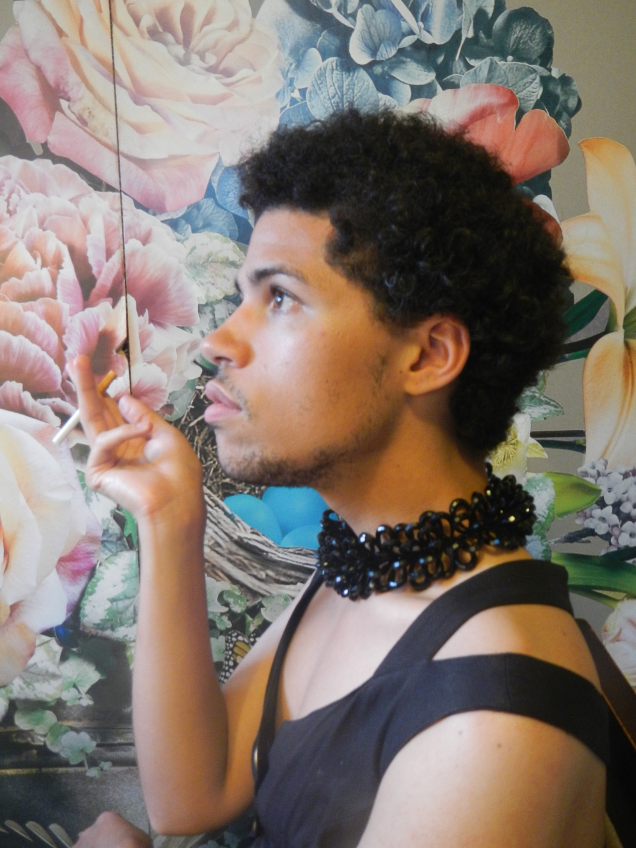 marfmellow:  eclipsed-wren:  This look is entirely of my mama. Upon seeing the strawberry