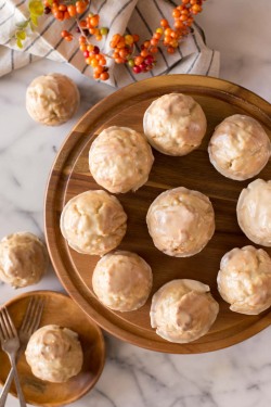 fattributes:Maple Glazed Donut Muffins