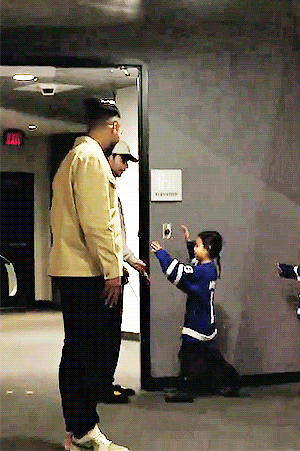 Auston & Mitch Meeting The Little Hustlers Lemonade Stand Kids | 01.13.24
